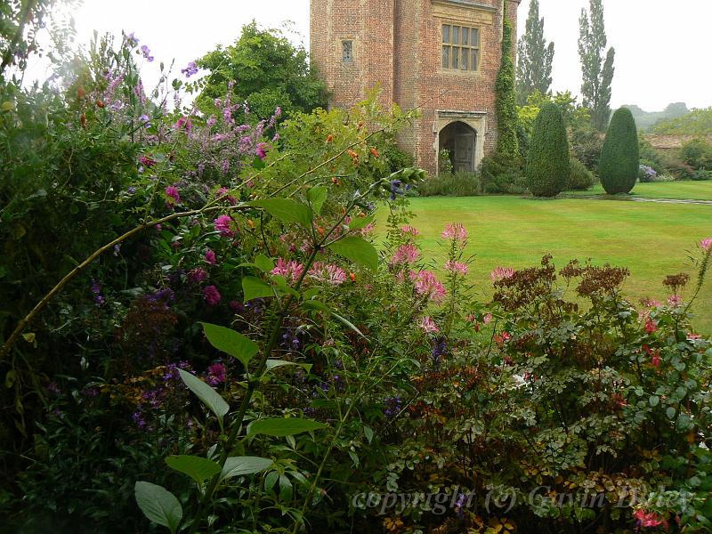 The Tower, Sissinghurst Castle gardens P1120831.JPG